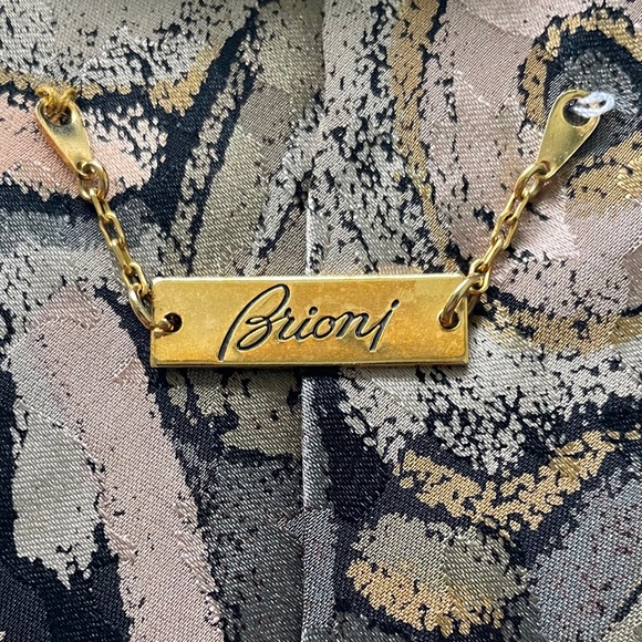 BRIONI Italian Silk Tie Abstract Neutral Colors Grey Taupe - Picture 3 of 3